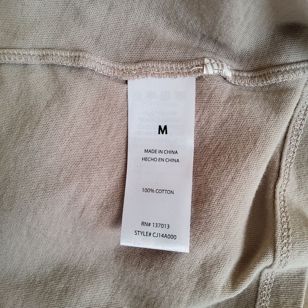 NWT Wildfox Chrissy V-Neck Tee in Atmosphere (Taupe) Size M - Picture 6 of 8